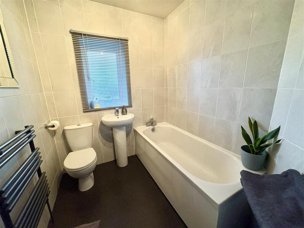 Bramleys Estate Agents - High Bank Close - Elland 