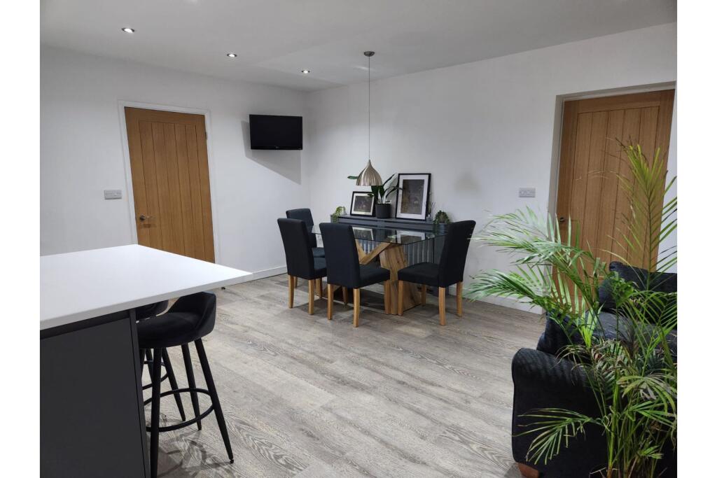 Kitchen/family Room