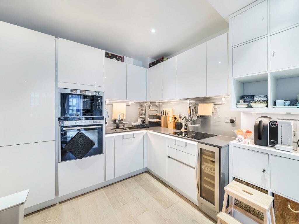 Westbourne Apartment