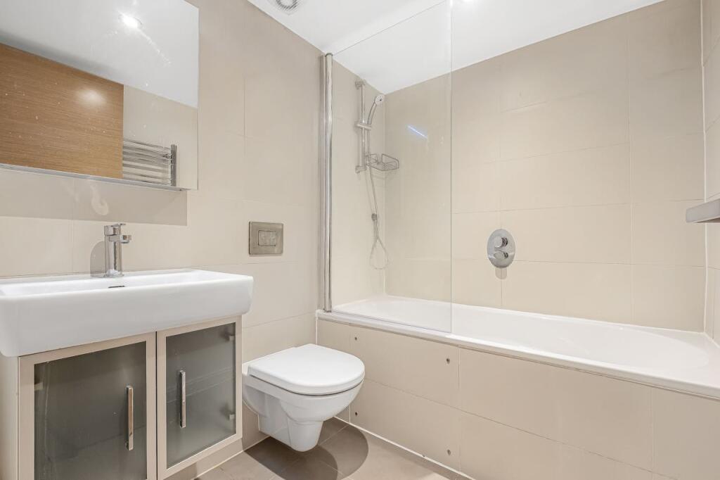 Daniel_WatneyFulham_Road7.jpg