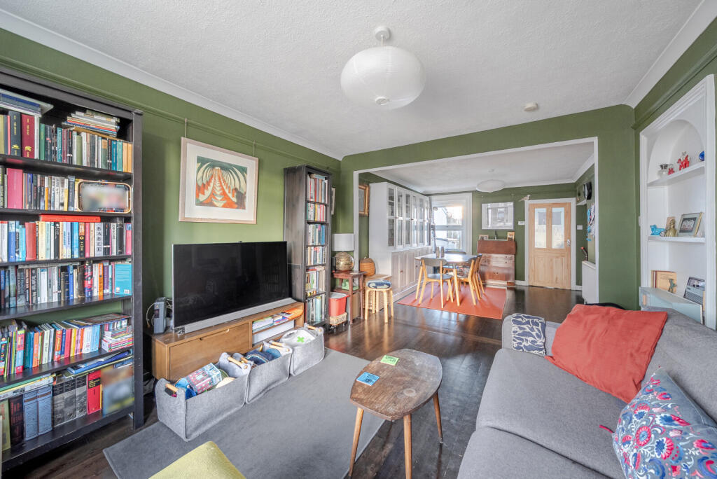 1396717-3-695e2a9...