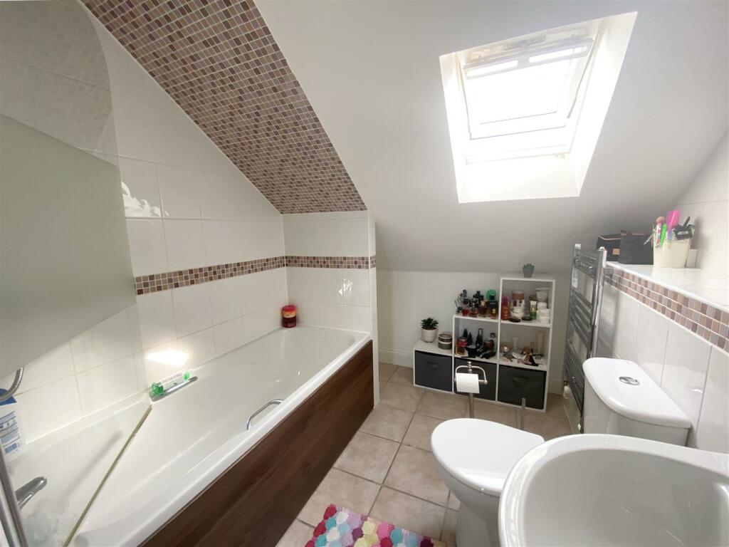 Ensuite.jpg