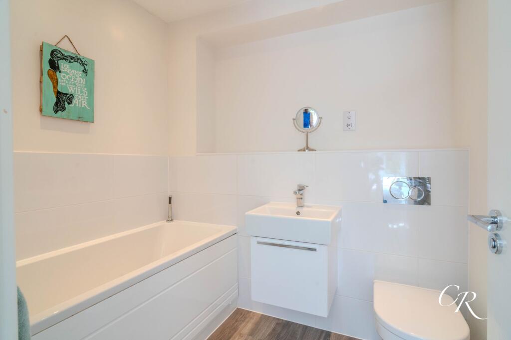 Ensuite Bathroom Two