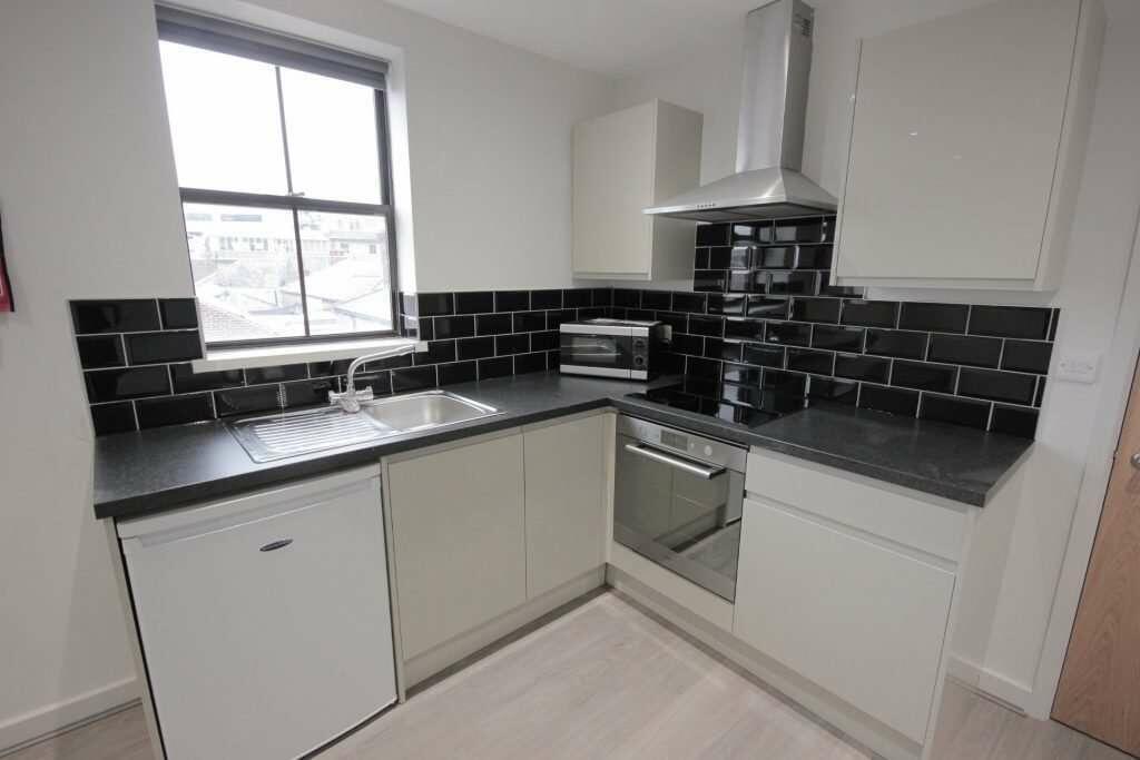 Flat_12_7_St_Peters_Close