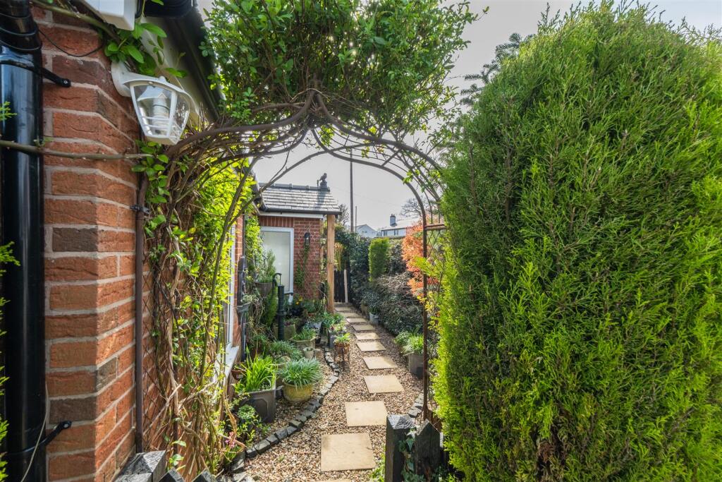 Owl Cottage-056.jpg