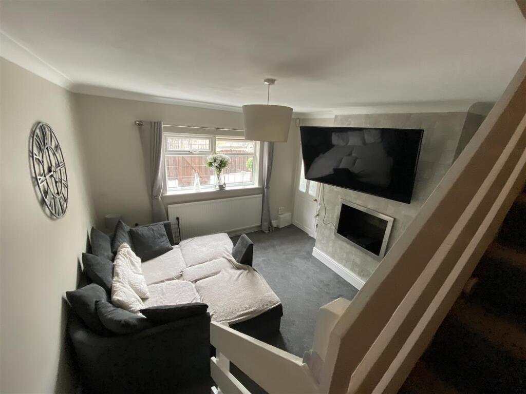 Lounge: