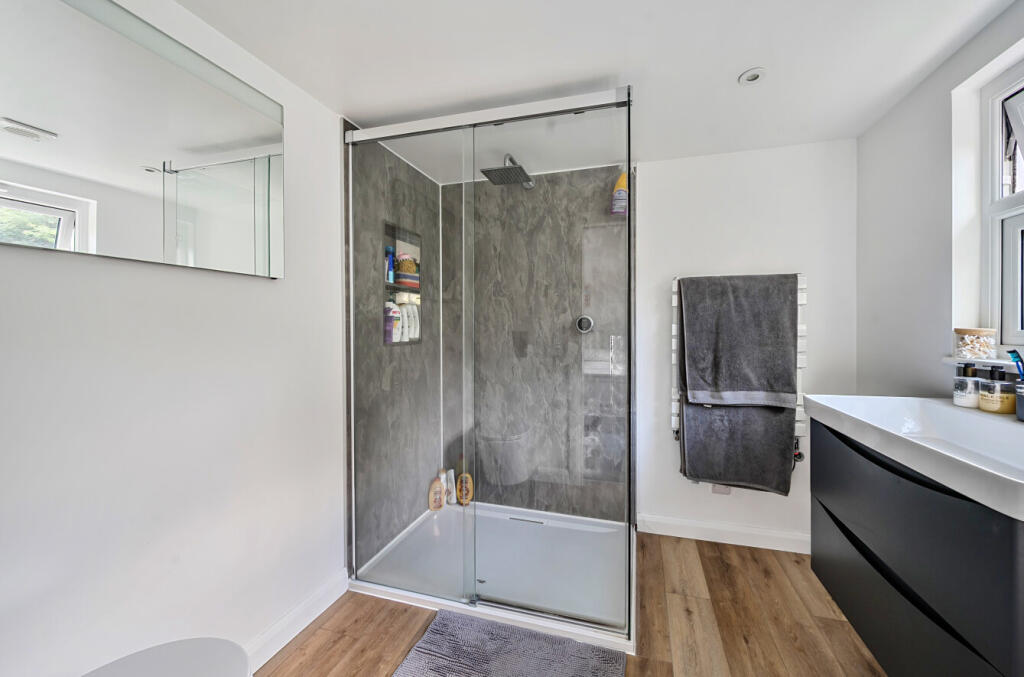 1344696-19-68bad1...