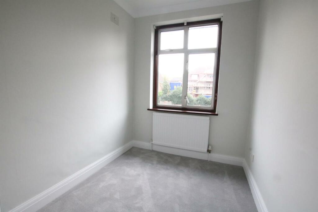Bedroom 3.JPG