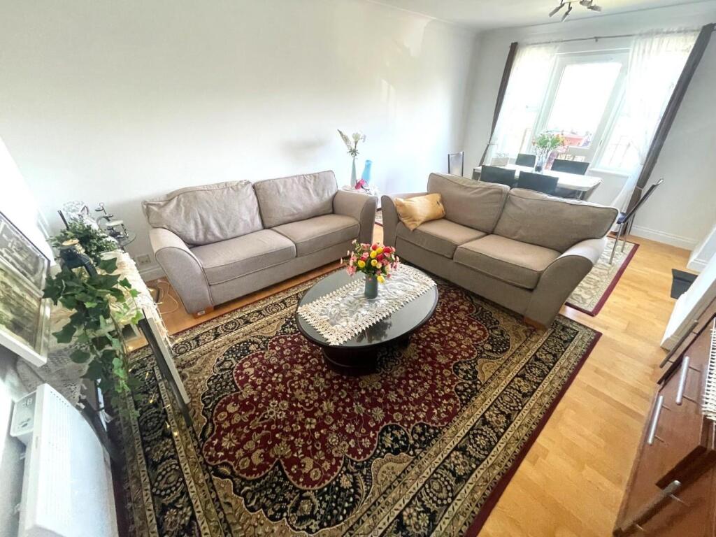 NEW LIVING ROOM.jpg