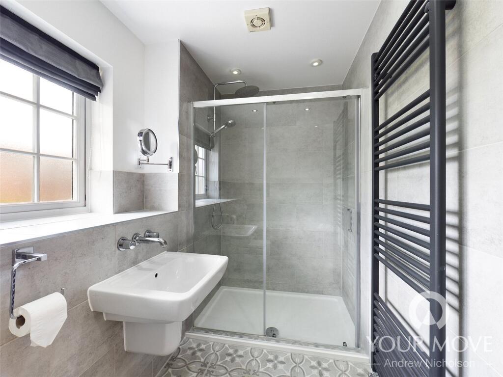 En-Suite To Bed 1