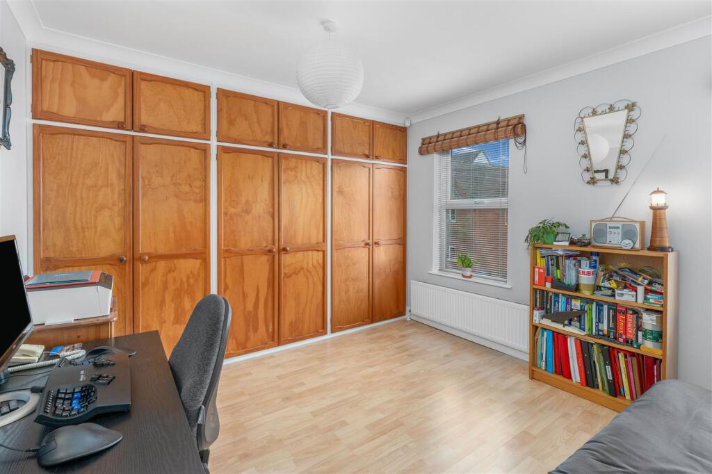 25 Merton Street, Banbury-16.jpg