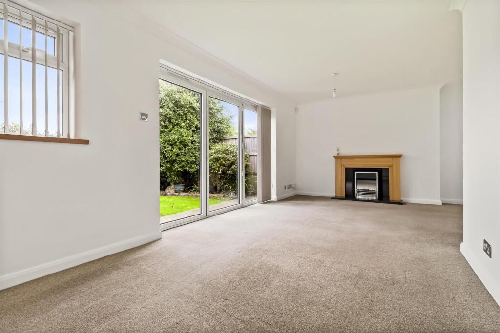 22 Hurley Road_007.JPG