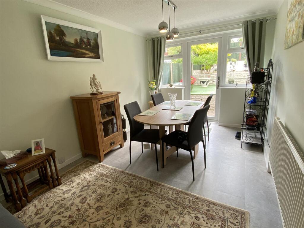 Double bedroom/Dining room