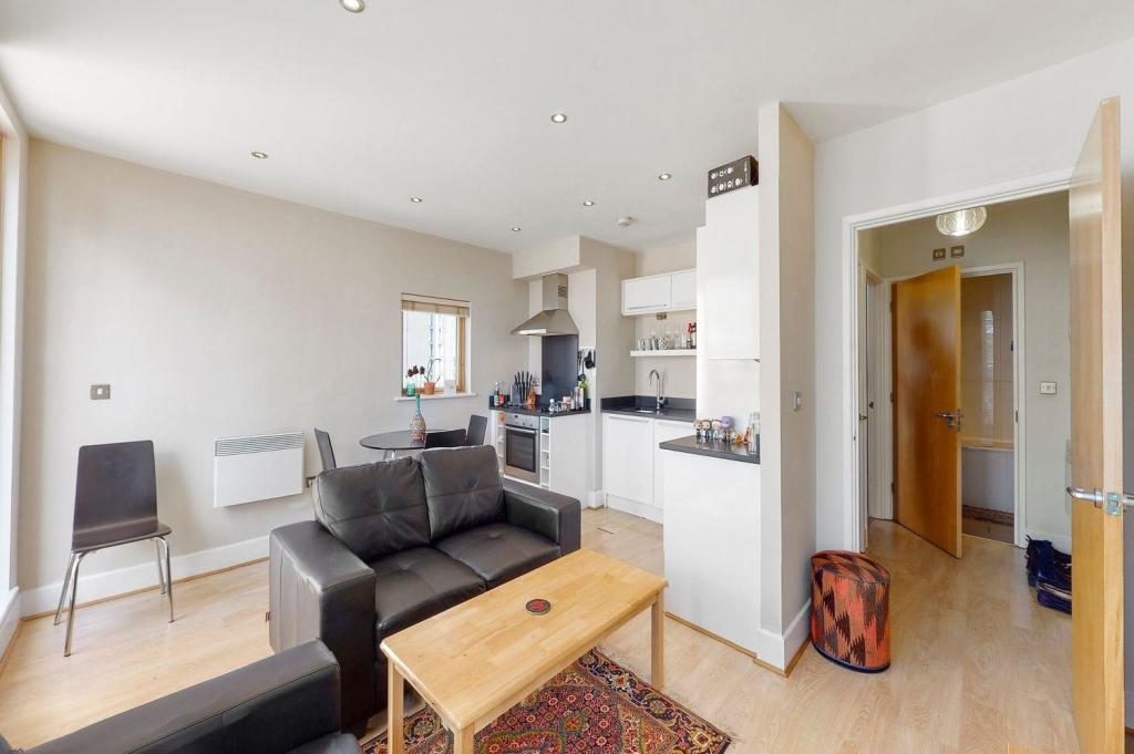 Flat 10, Wellesley Court - HNMTP86n2VQyxDTqiUvf.jp