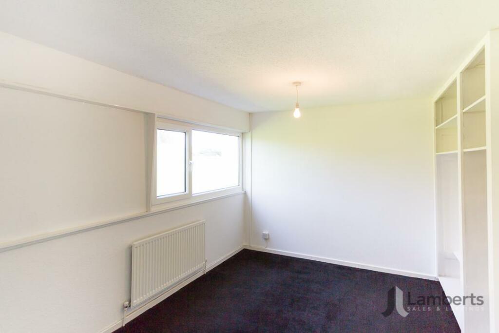 01330 - 148 Astley Close - Bedroom 3.jpg
