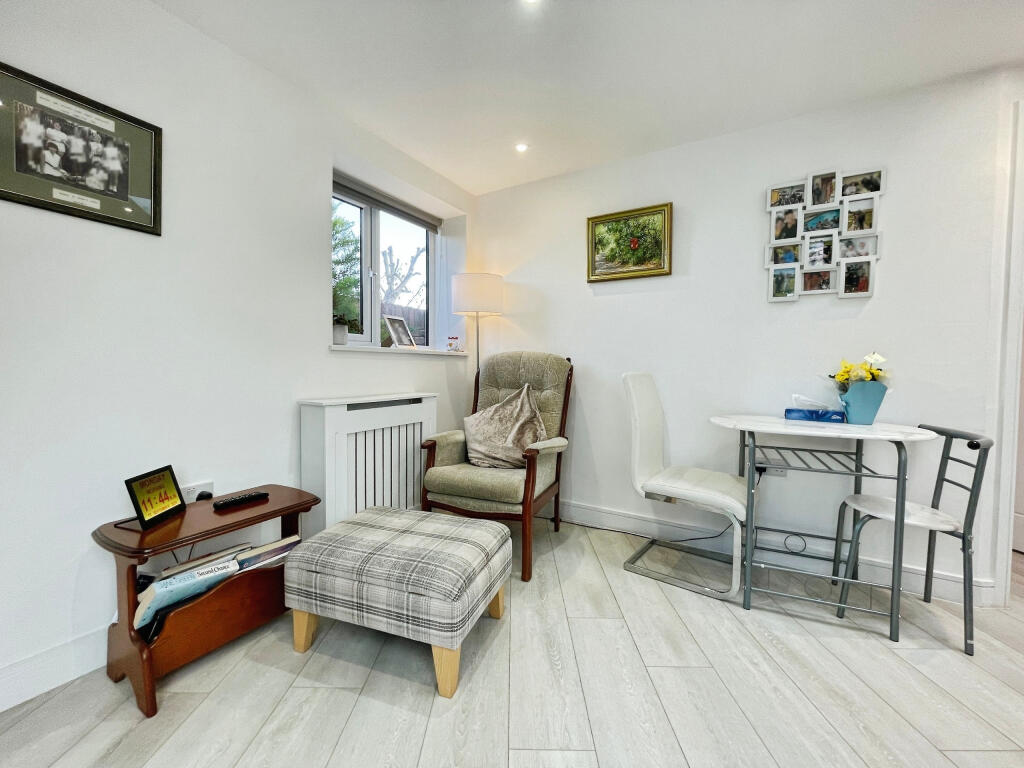 Annex Kitchen/Living