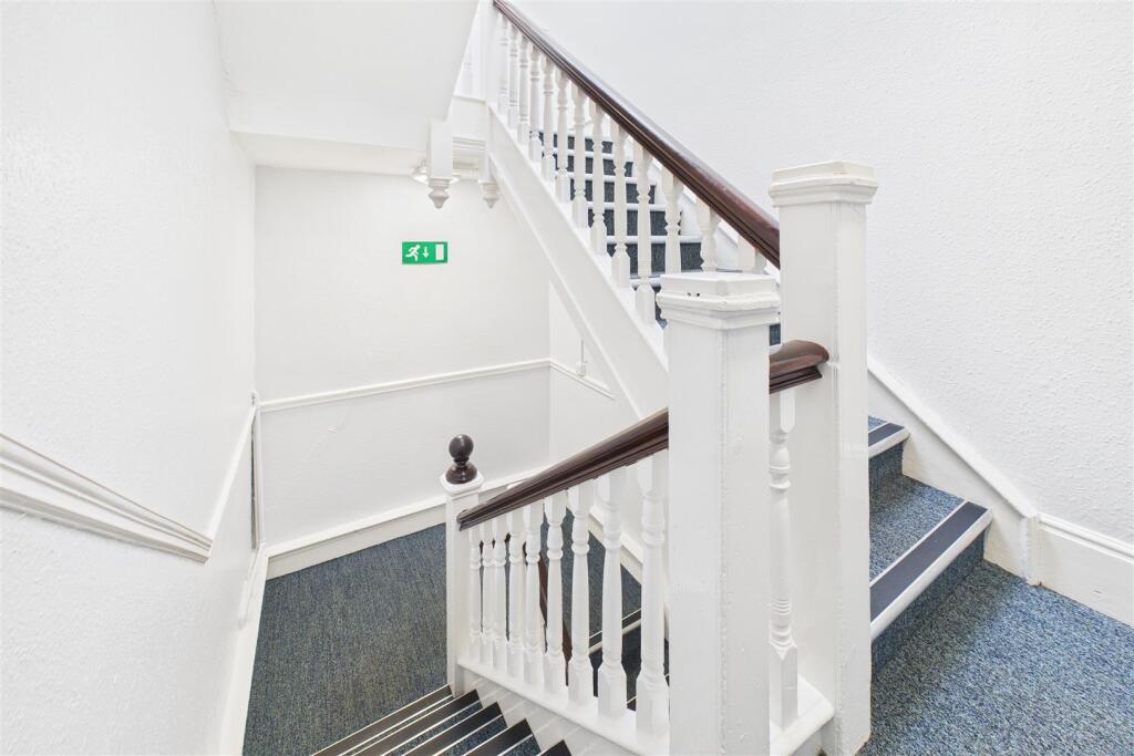 121 Redland Road, Redland, Bristol, BS6 6QX | Free