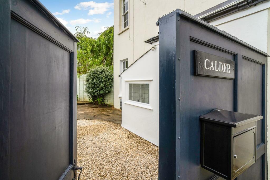 69293_Calder Greenway Lane Charlton Kings  (7)_low