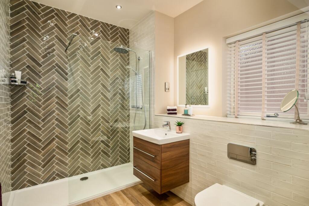 Bedroom two en-suite