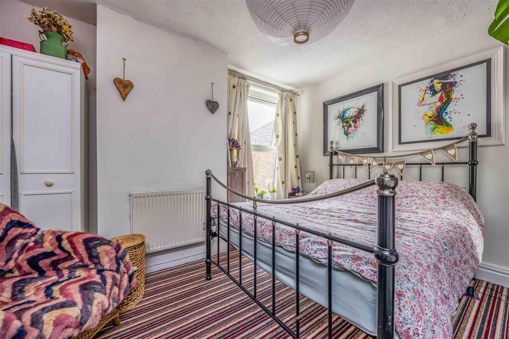 162 Brockhurst Road, Gosport-Small-PorticoMarketin