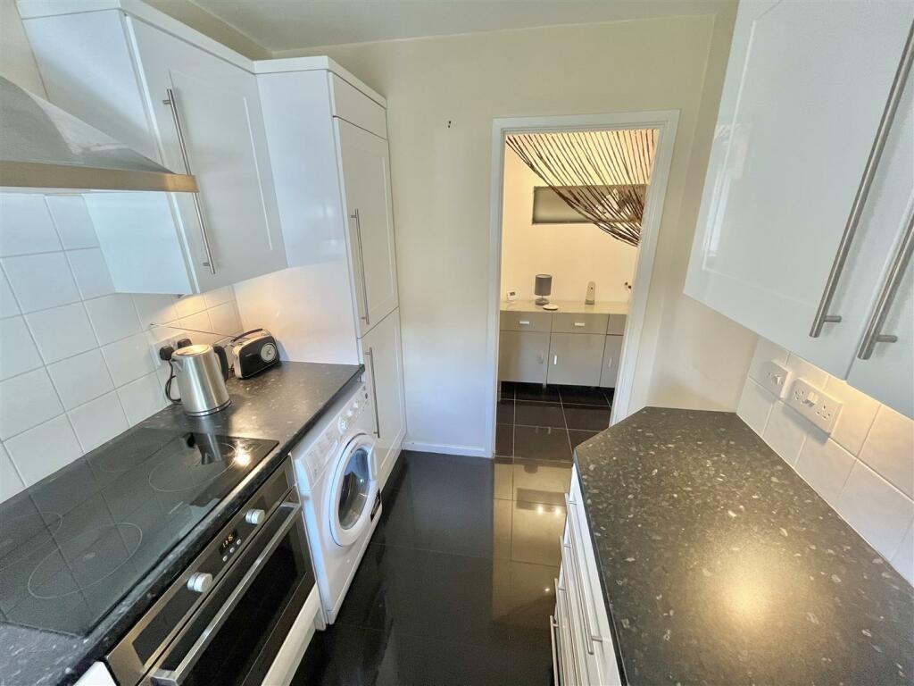 Kitchen Aspect 2