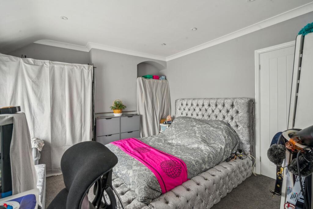 Bed 1 (2)