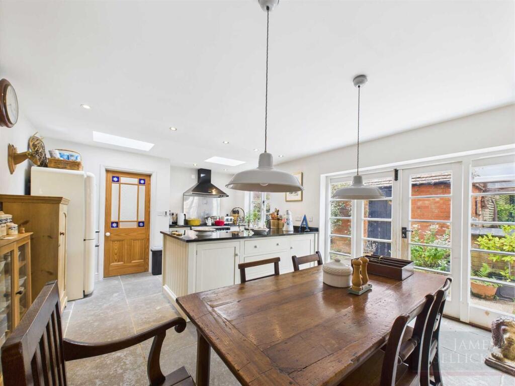 Open Plan Dining Kitchen