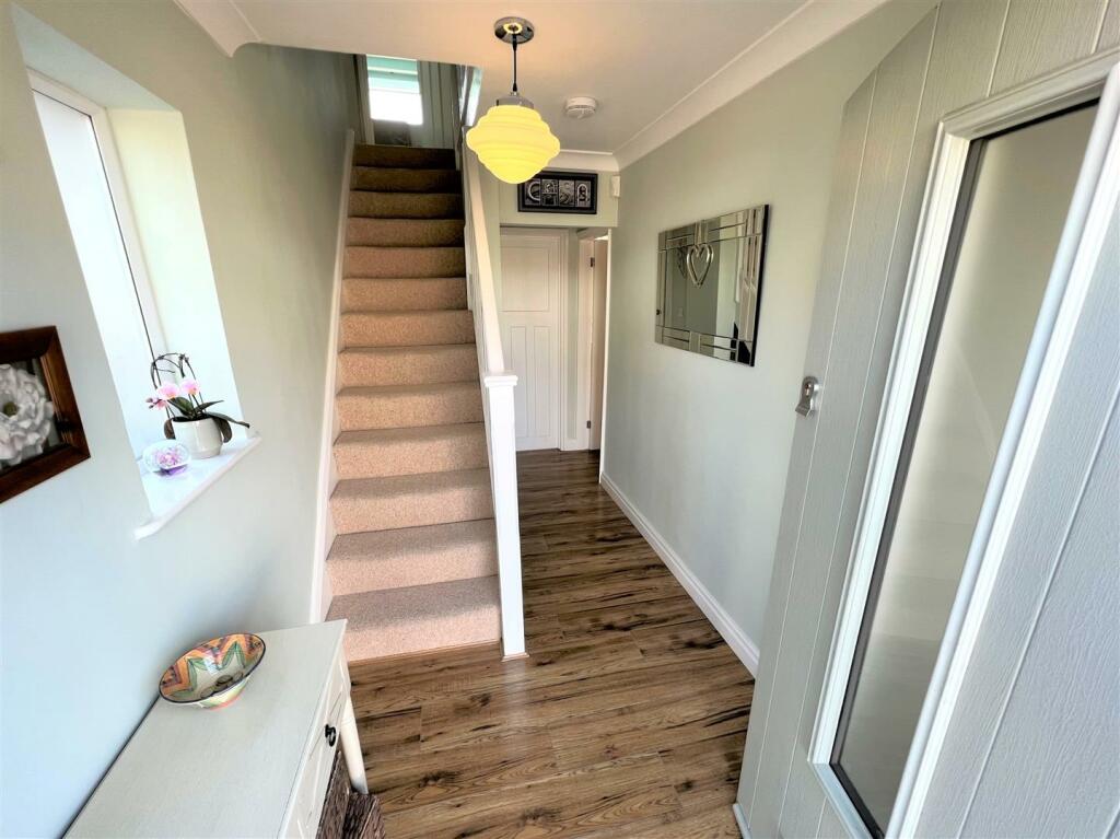 Entrance Hall.JPG