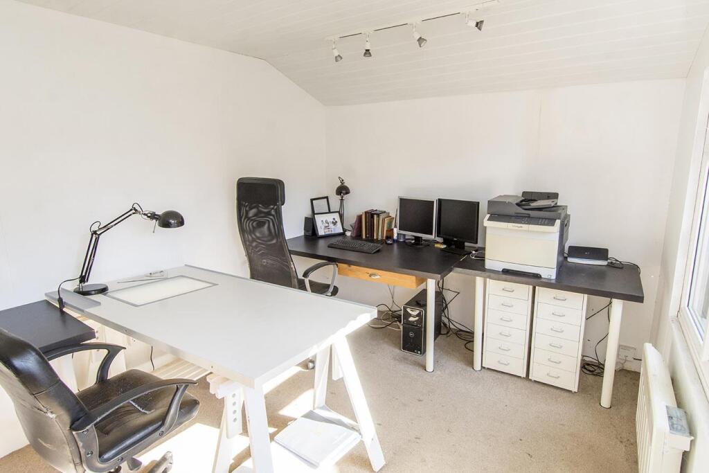 (Coach House Office 2 Photo)