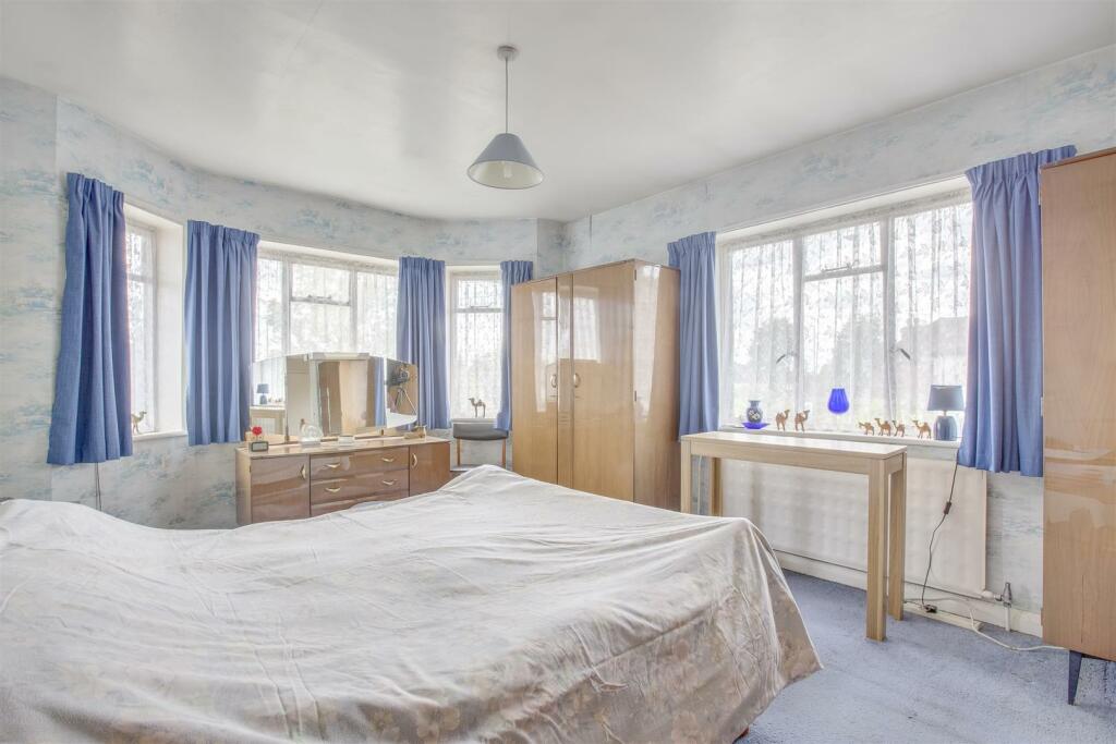 130A Cressex Road, HP12 4TZ-2.jpg