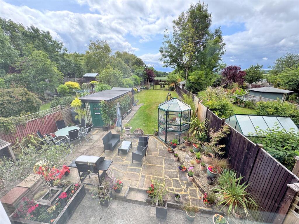 Garden 1.jpg