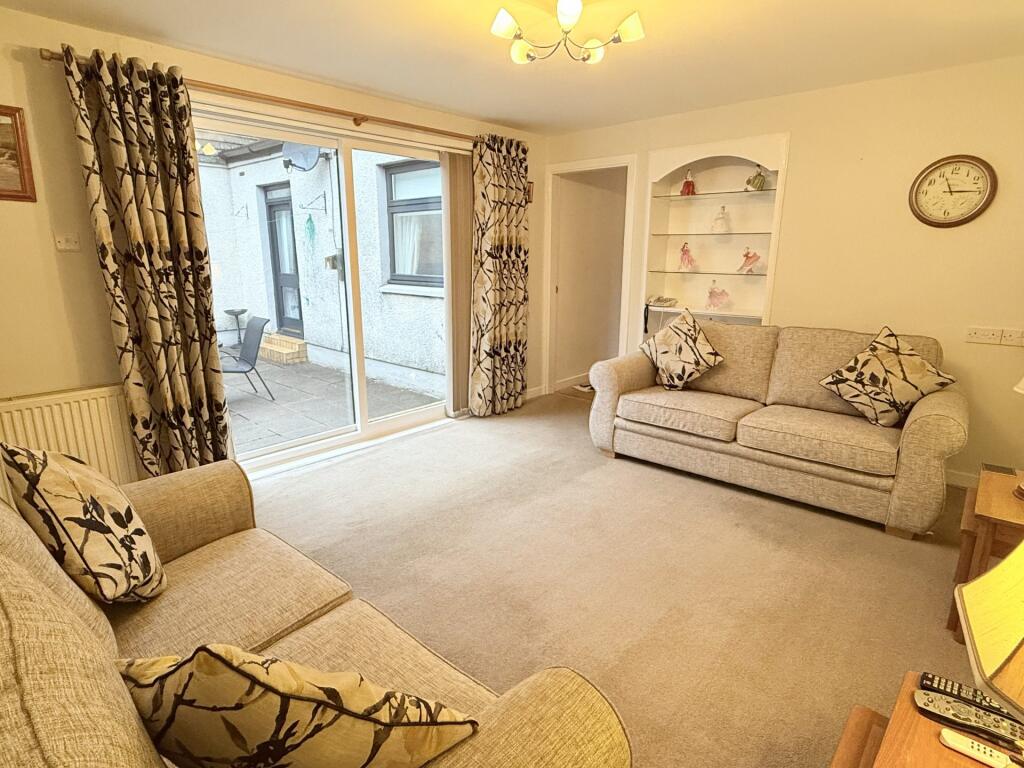 5 Burntscarthgreen, Dumfries, DG1 1UN - Braidwoods