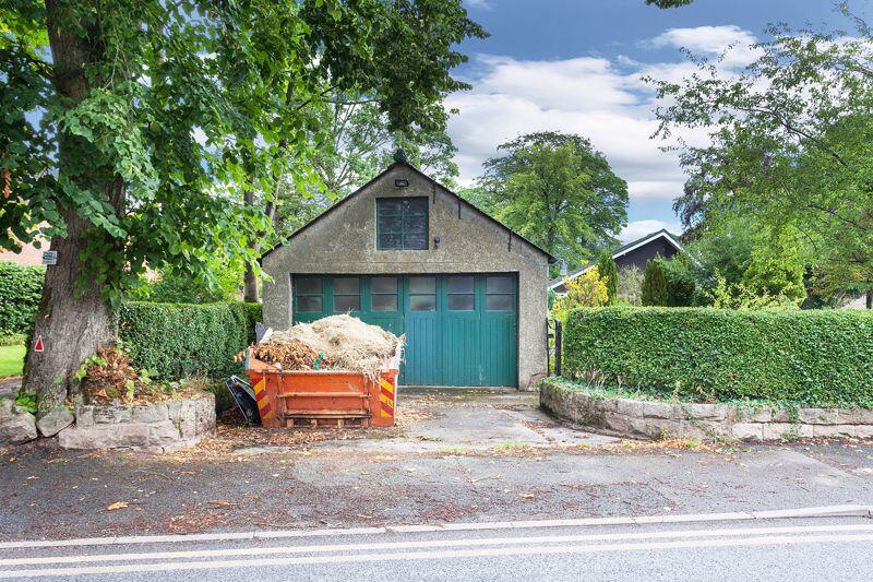 GARAGE