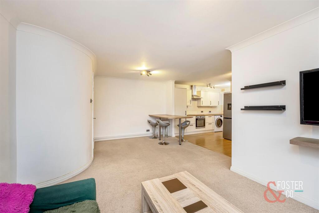 Palmeira Avenue, Glynde House, Flat 4-010.JPG