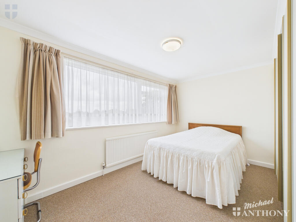 CAM03218G0-PR0758-STILL011