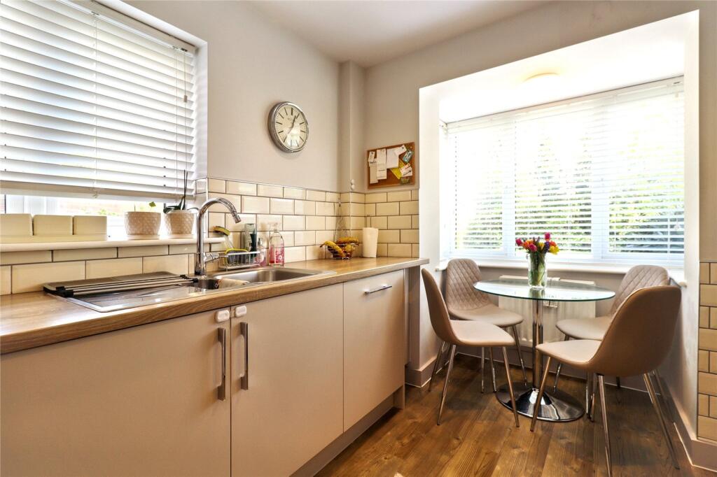 Kitchen / Breakfast
