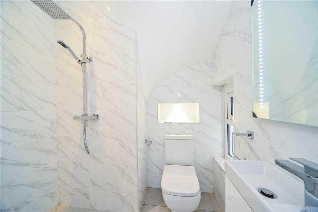 En Suite Shower room