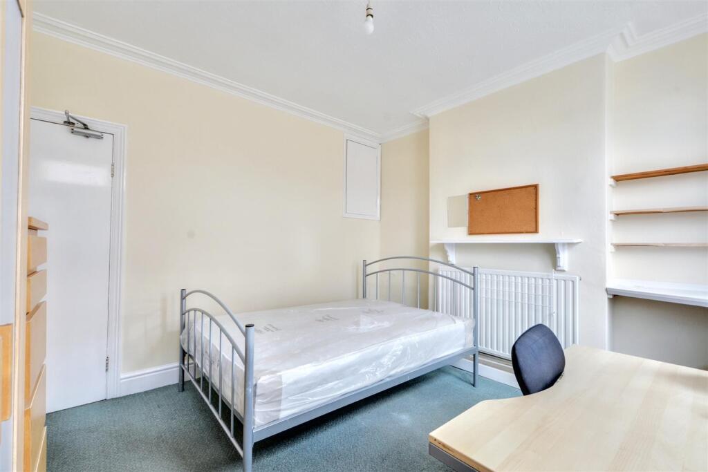 Lounge Bedroom_2.jpeg