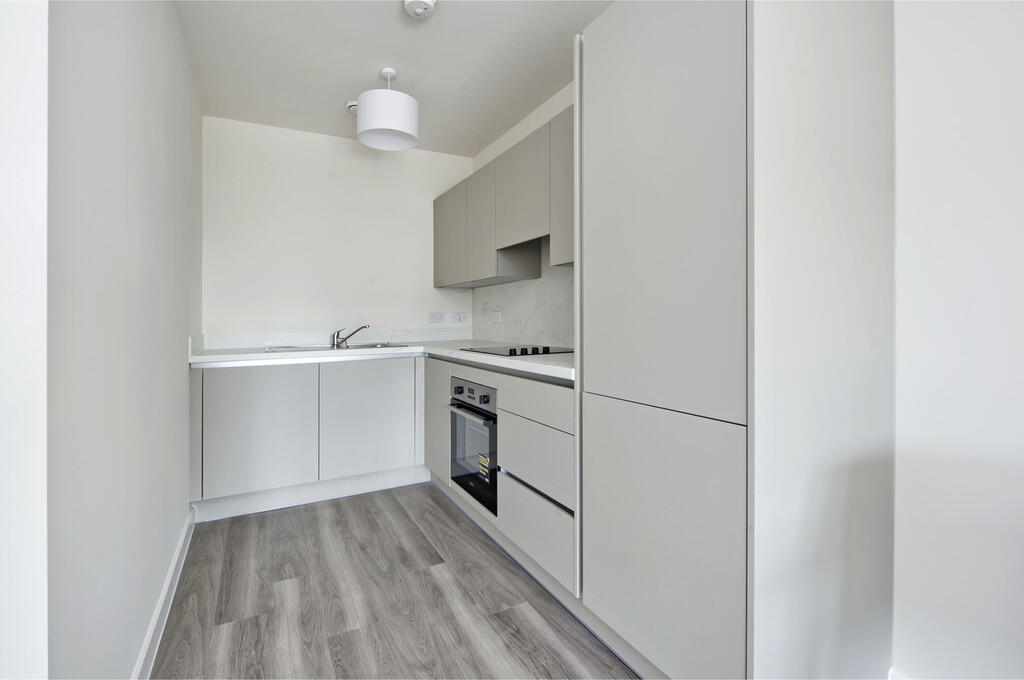 flat 12 honeysuck...