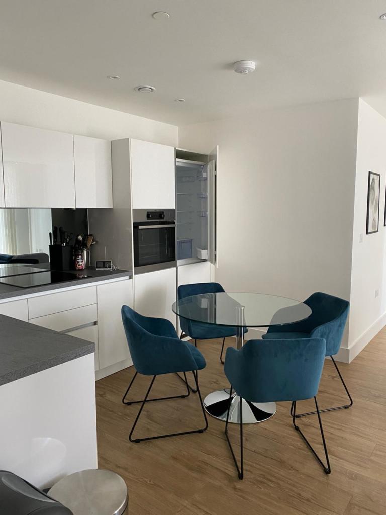 4 Kitchen