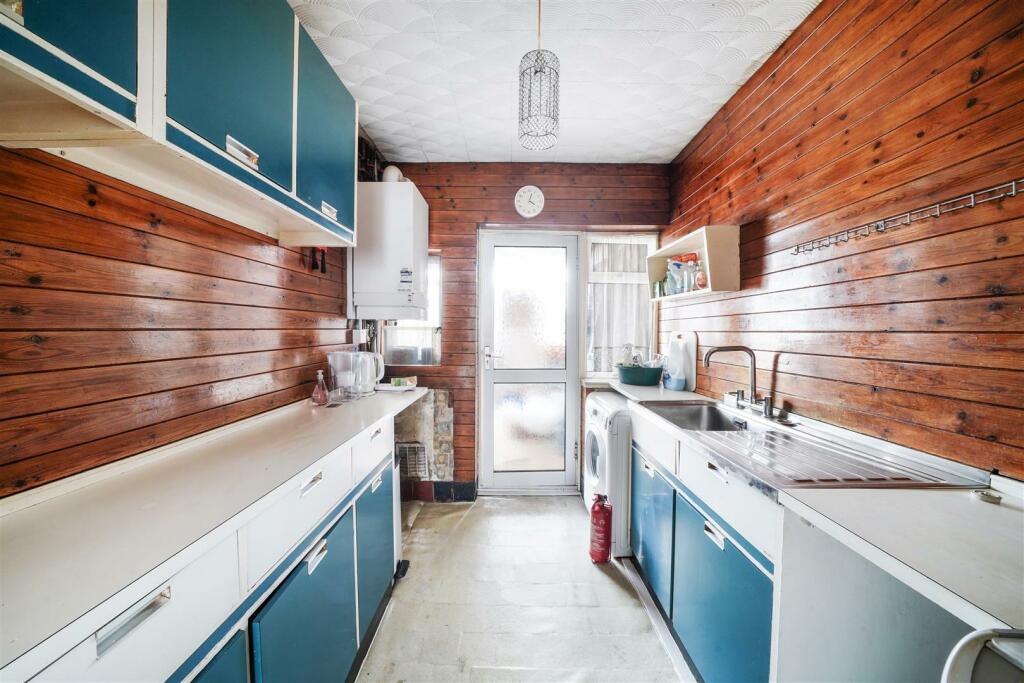 18 Cambridge Avenue - bXly96Shq6WJXr5vhIFk.jpg