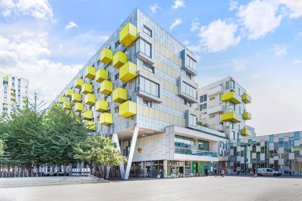 Exterior - Schrier R