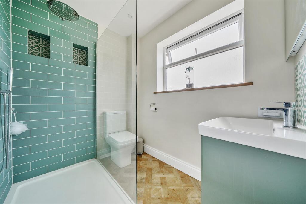 Ensuite