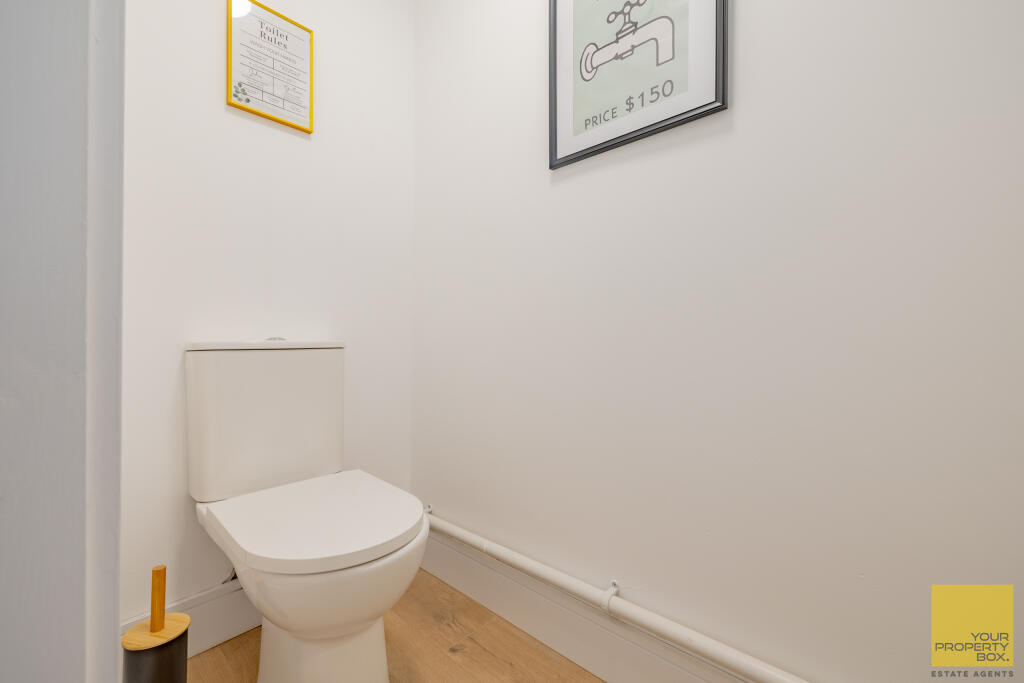 13GreenfordGardens-15