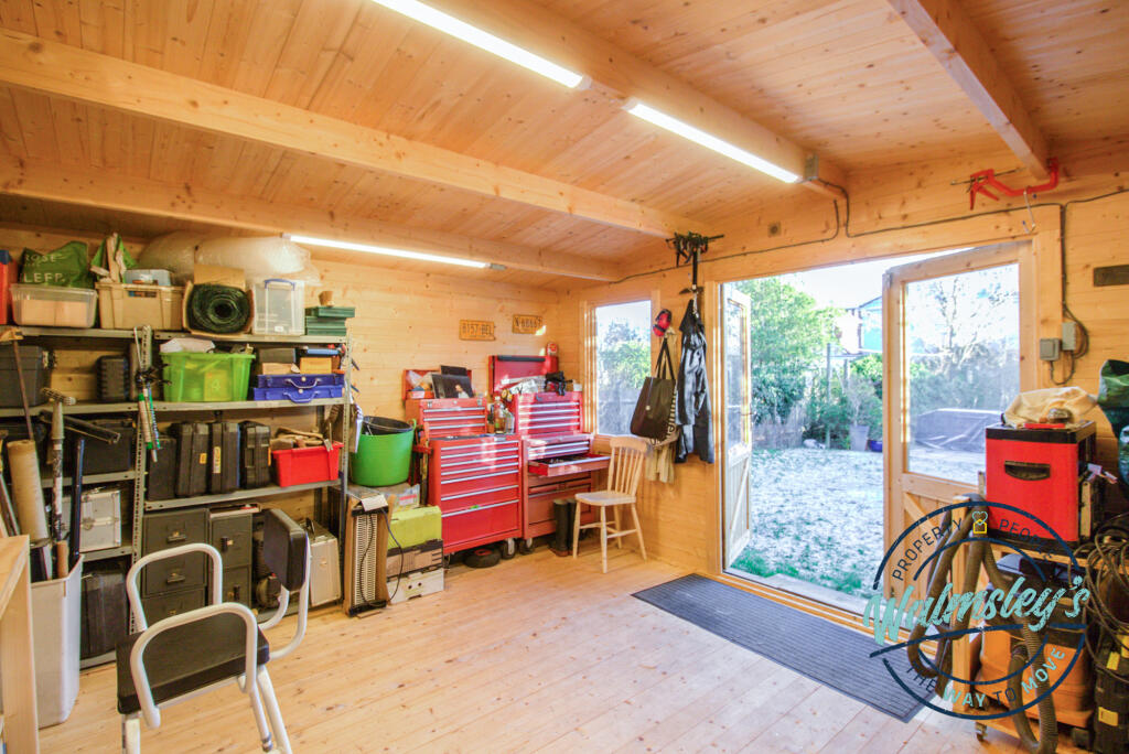 Garden cabin interior measurements 16ft x 12'8ft