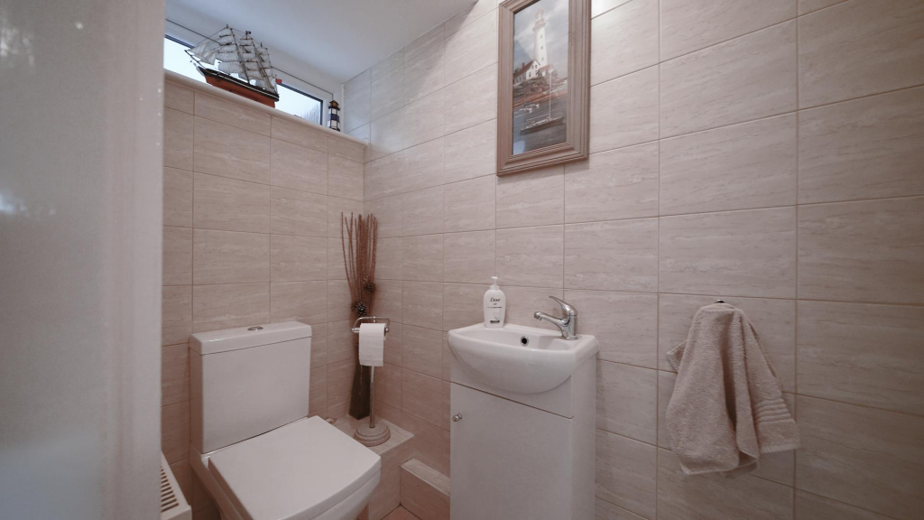 Sandbach Template.00_01_11_08.Still144.png