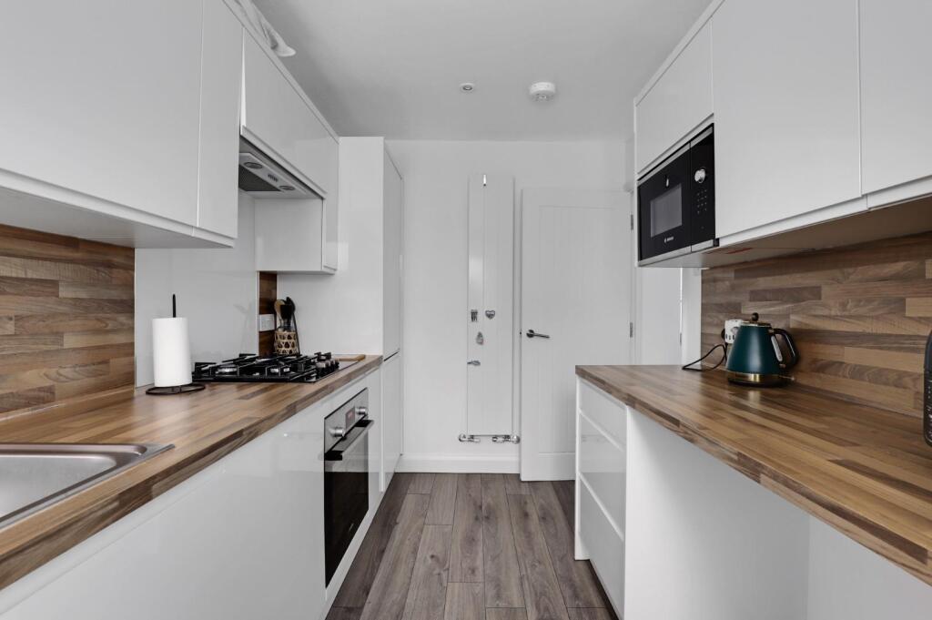 08-13cbJHPropWpen - 9 Blakewood Court - 22.jpg