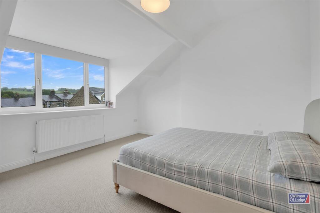 6 Bed, End Terrace, Silsden