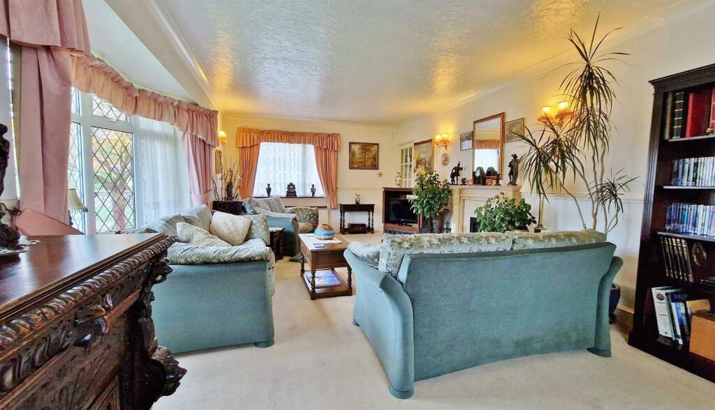 Lounge/Diner