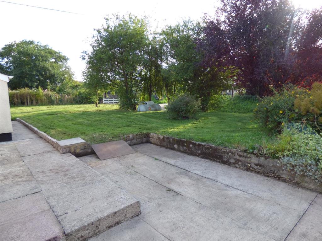 Garden   .JPG